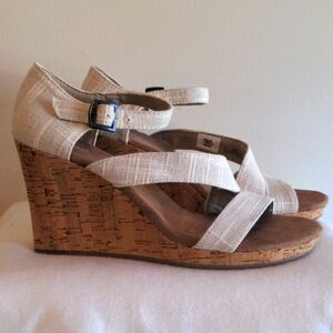 Toms Wedges Size 7.5 EUC